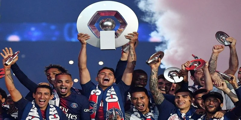 PSG Cúp C1 ăn mừng bàn thắng quan trọng ở vòng knock-out